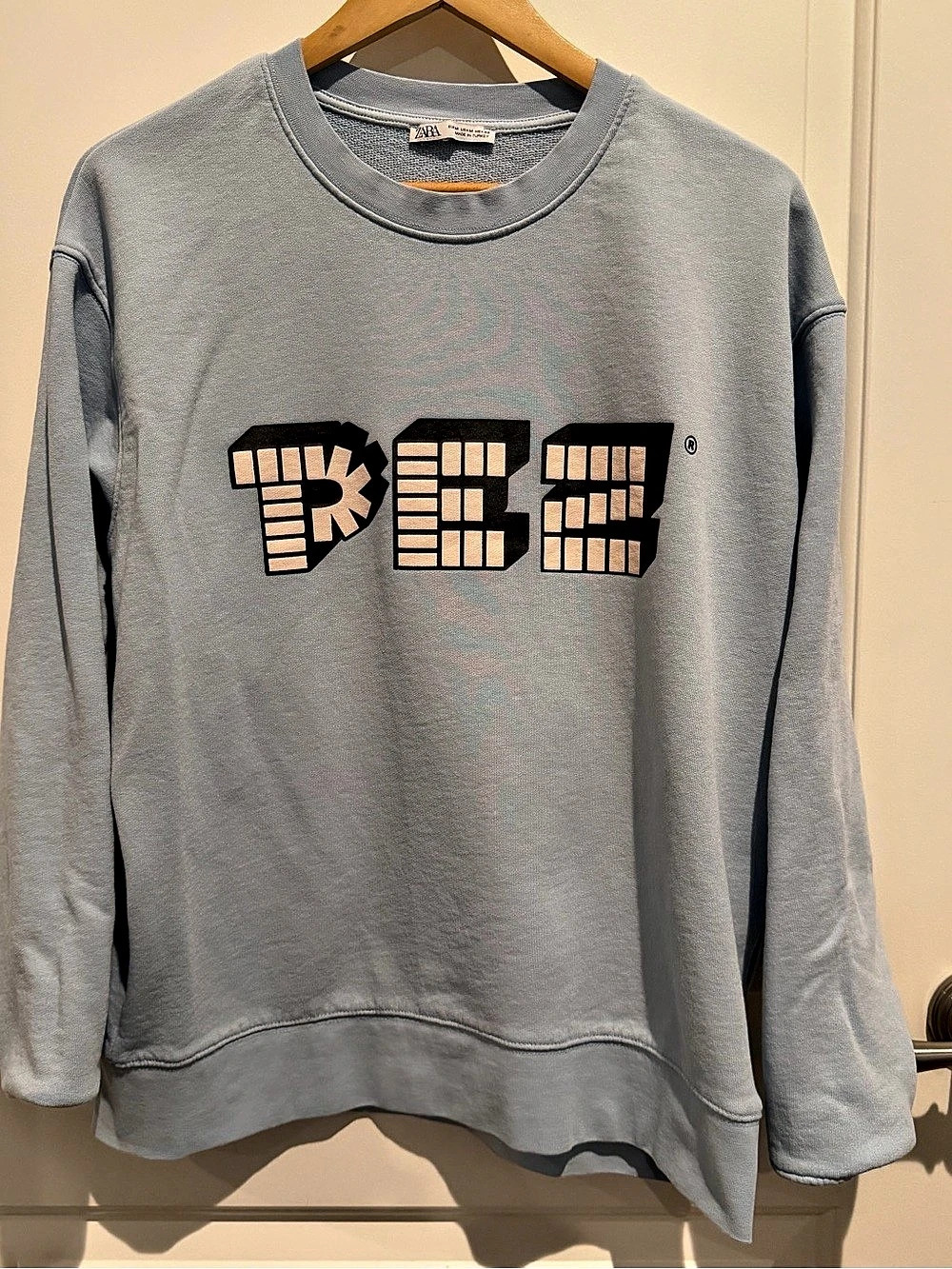 Zara x PEZ Sweatshirt Graphic Blue Medium